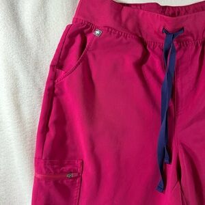 FIGS High Waisted Zamora cargo jogger medical nursing veterinarian Large Petite